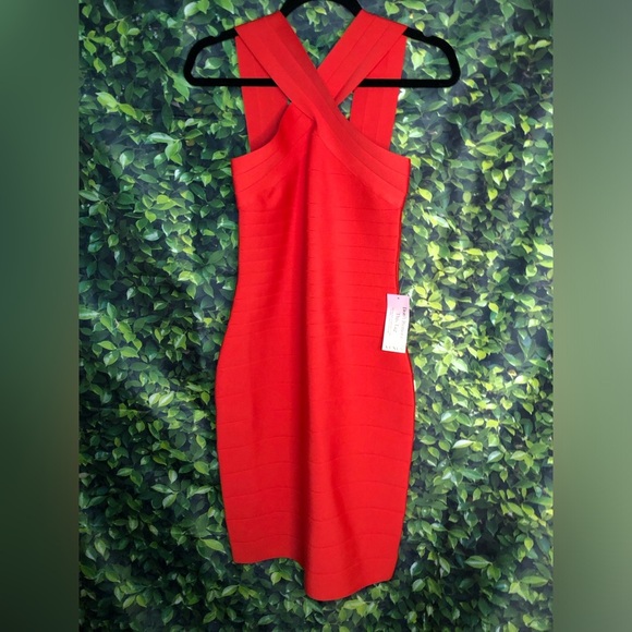 VENUS Red Backless Dress - Picture 10 of 16